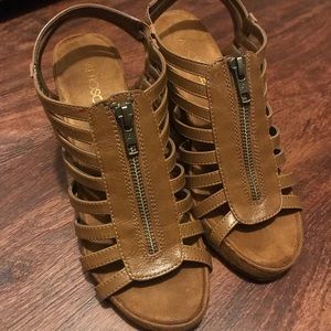 Aérosoles brown wedges / sandals